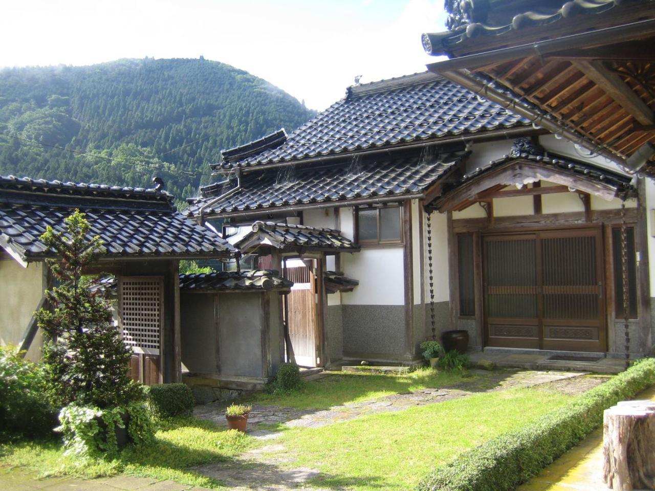 Japanese Style Inn Dohzen Miwa Niimi Exteriör bild