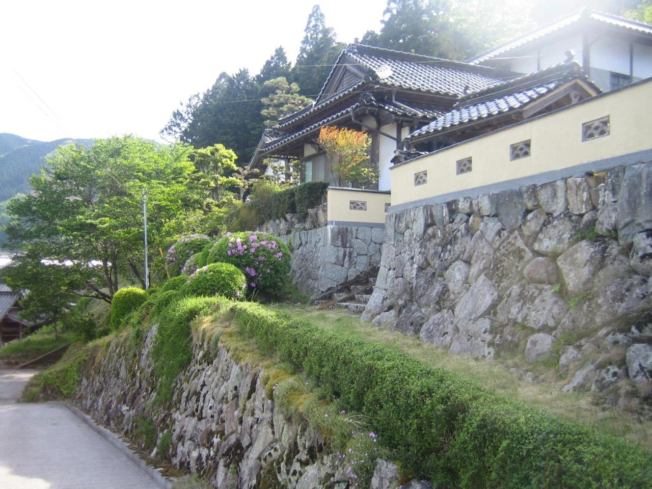 Japanese Style Inn Dohzen Miwa Niimi Exteriör bild